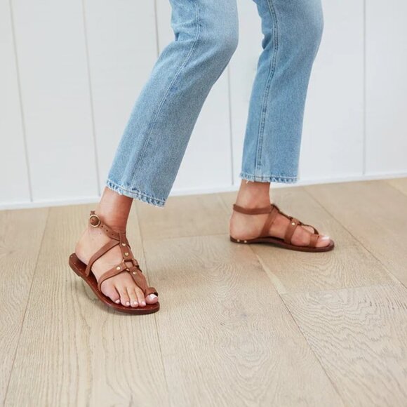 Beeks - Studded Toe Loop Sandals - Size 6 - NWT - Picture 4 of 4